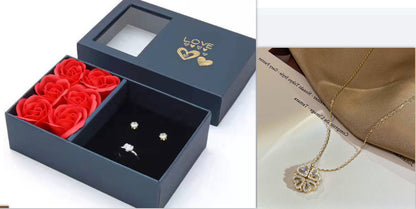 Magnetic Heart Four-Leaf Clover Necklace