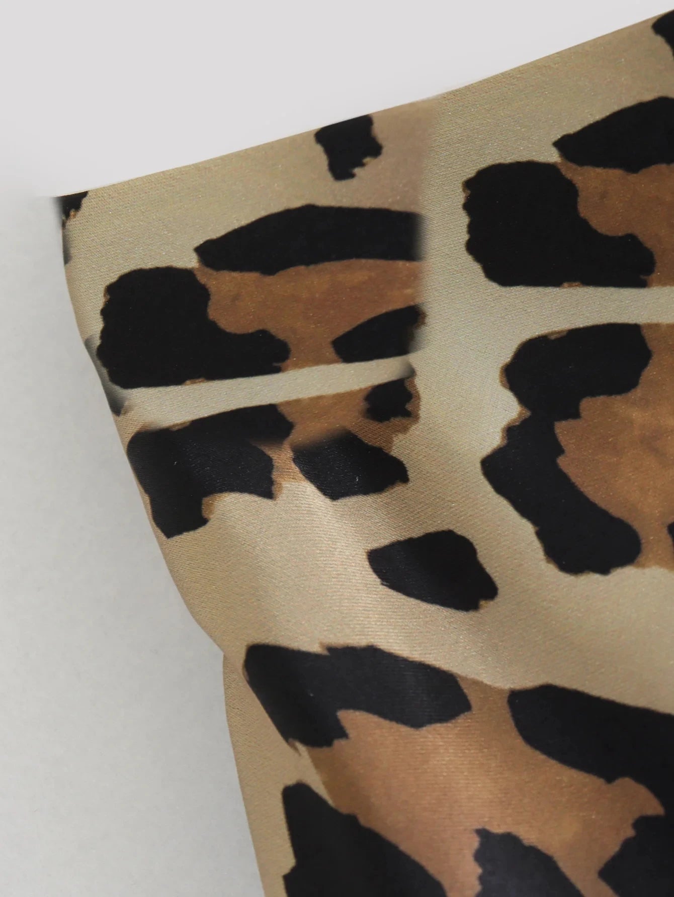 TRAFZA 2024 Women Fashion Leopard Print Skirt Vintage High Waist Midi Skirts Elegant Women Summer Casual Streetwear Skirt